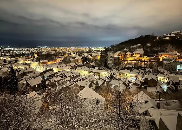 Grand View Apartment *