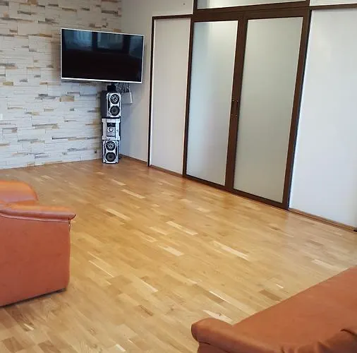 Grand View Apartment *